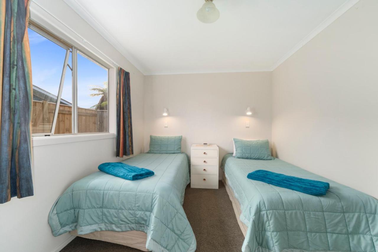 Rainbow Lake House - Lake Taupo Holiday Home Dış mekan fotoğraf